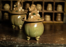 Load image into Gallery viewer, Lidded Pumpkin fairy home incense holder/ mug