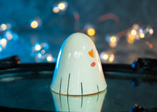 Load image into Gallery viewer, Heart eyes ghost luminary