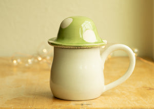 Lidded mushroom mug - green