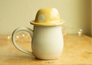 Lidded mushroom mug - yellow