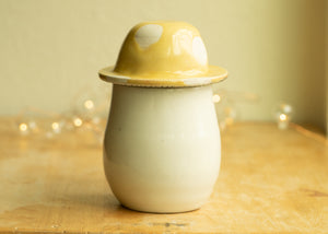 Lidded mushroom mug - yellow