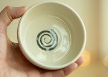 Load image into Gallery viewer, Small snake bowl