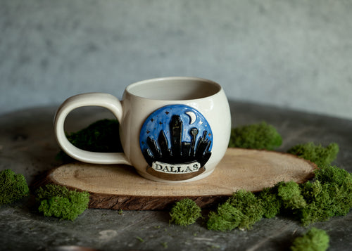 Snow Globe Dallas Skyline Mug with silver